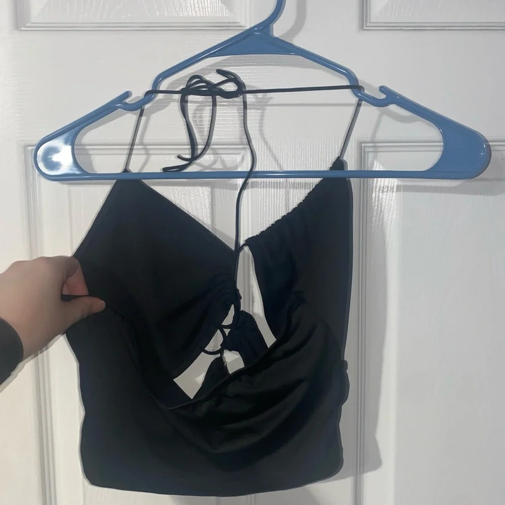 String Halter Crop Top - Picture 2 of 2